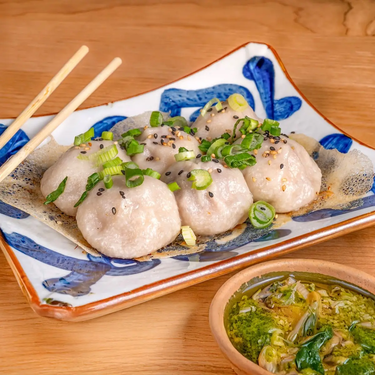 Pan-Fried Shanghai Dumplings 6 生煎包
